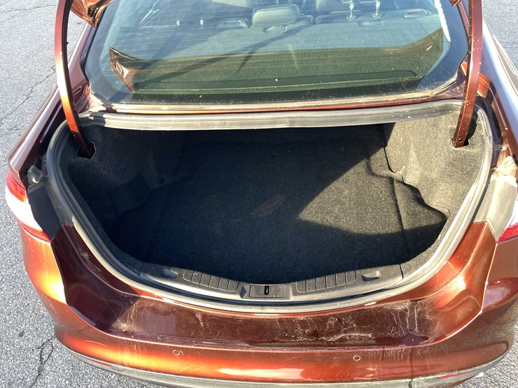 #1388-•-2015-ford-fusion-(has-wi-title)-(of)-image-74