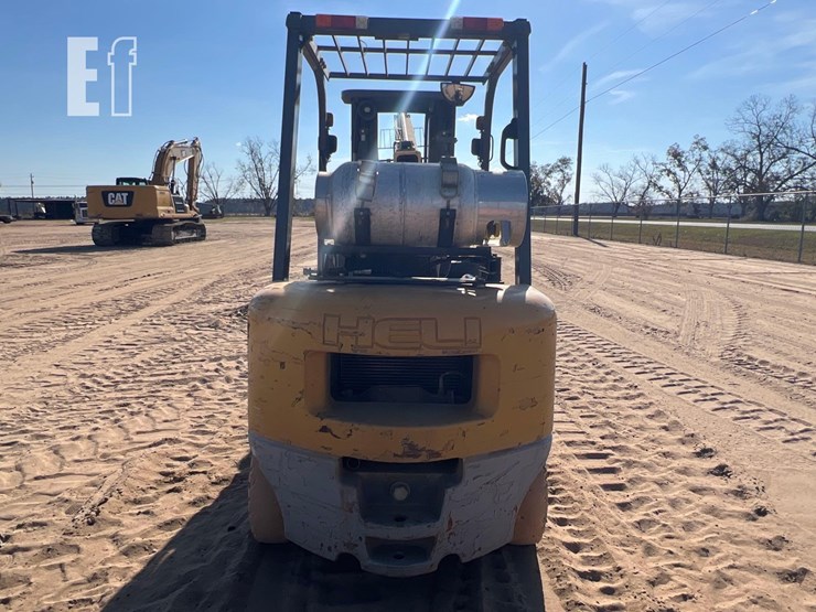 heli-25-straight-mast-forklift-image-3