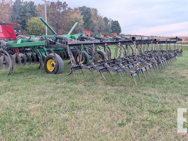 john-deere-714-image-5