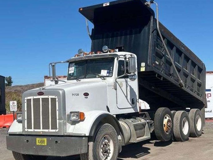 2013-peterbilt-367-image-1