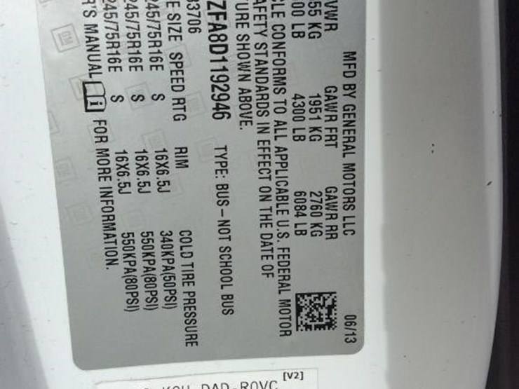 2013-chevrolet-express-3500-image-19