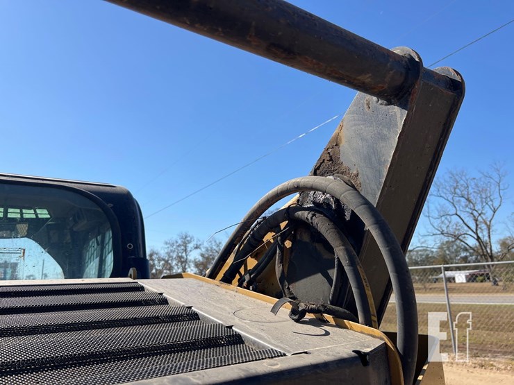 2018-caterpillar-289d-image-21