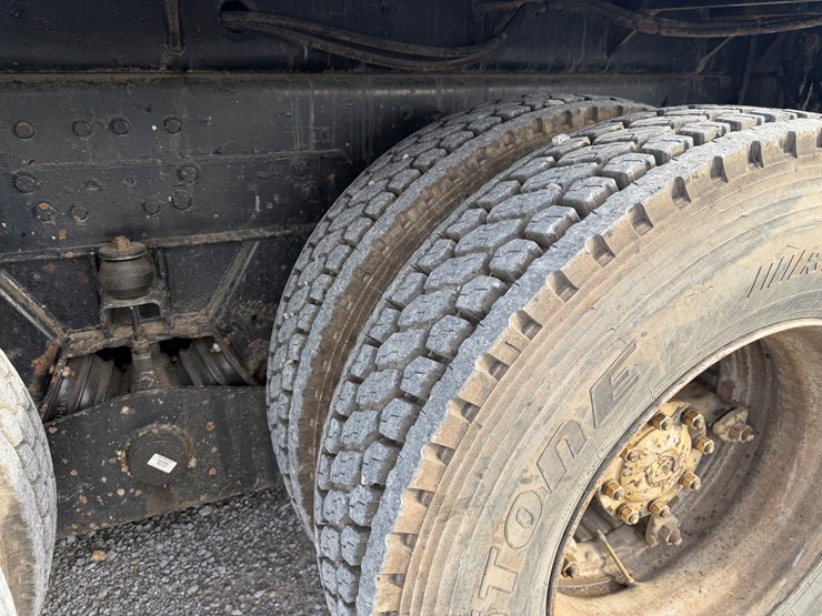 ford-lts9000-image-13