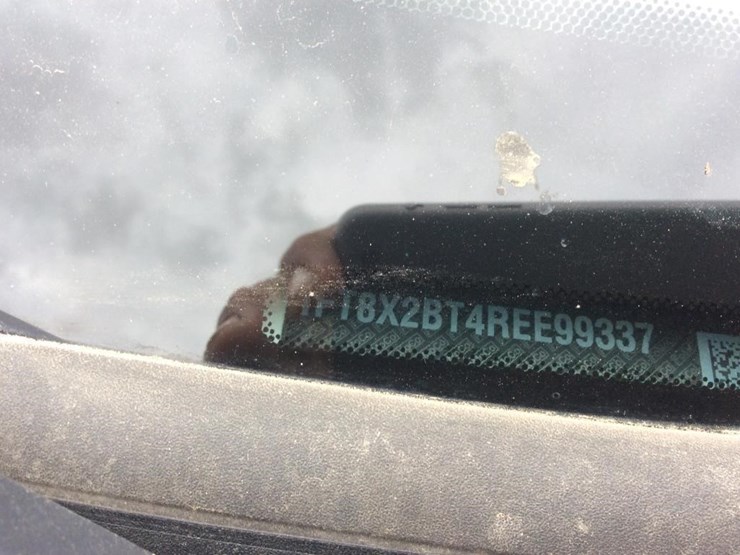 2024-ford-f250-image-18