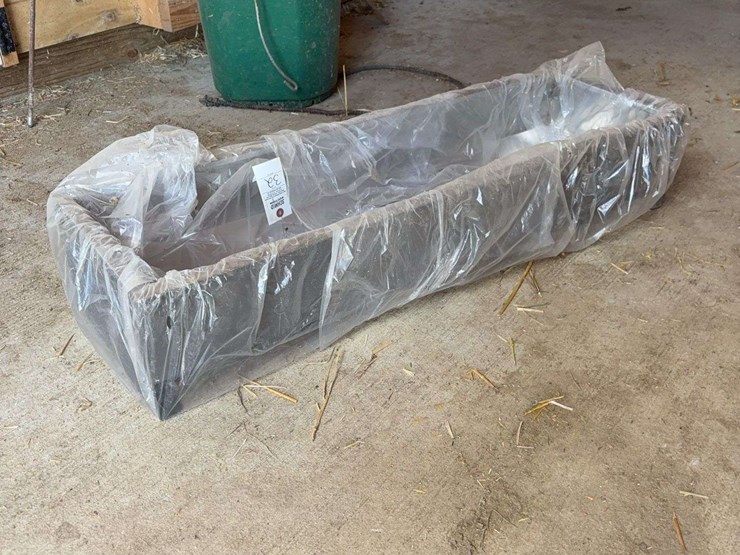 3ft-stainless-animal-water-trough,-like-new-image-1