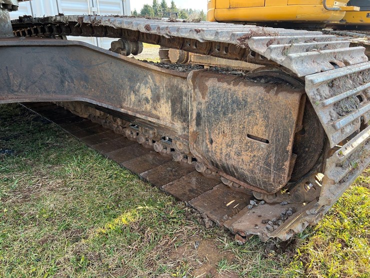 2005-john-deere-330cl-image-8