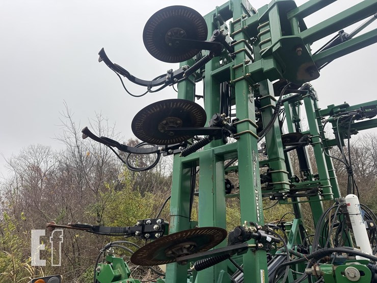 2015-great-plains-np40-image-8