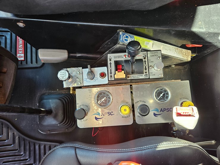 kenworth-t800-image-63