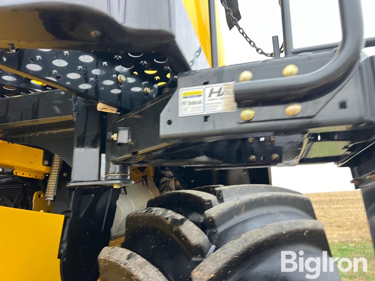 new-holland-cr6.90-image-14