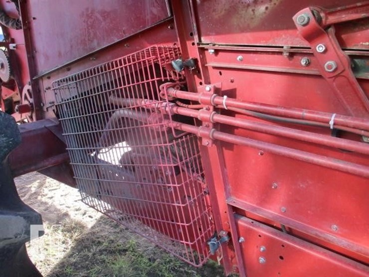 case-ih-1688-image-18