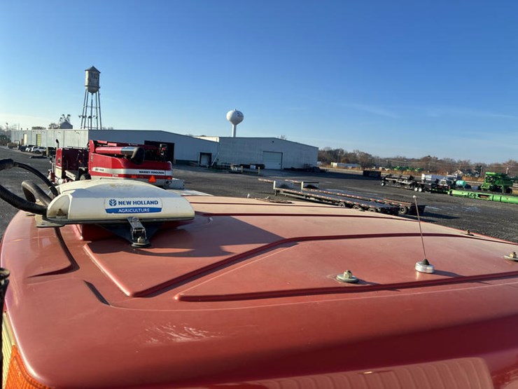 case-ih-magnum-305-image-74