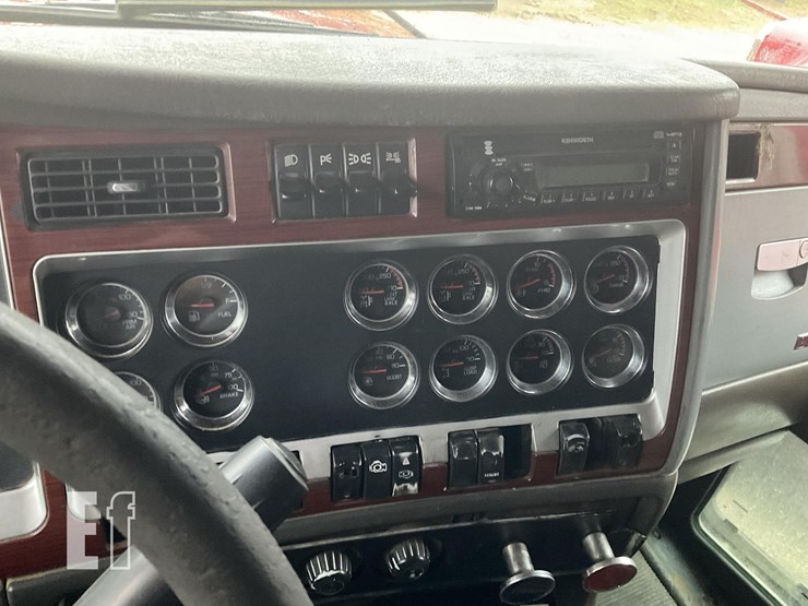 kenworth-w900l-image-8