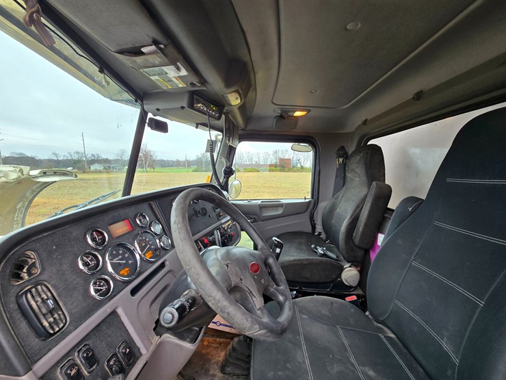 peterbilt-367-image-164