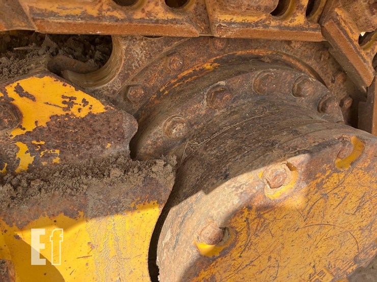 2005-komatsu-d39px-21-image-16