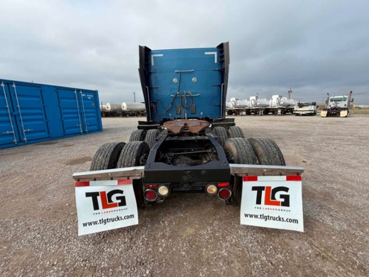 2014-peterbilt-579-image-6