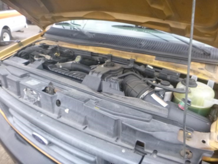 2004-ford-e450-image-14