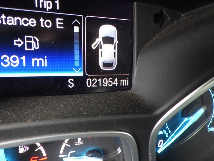 2016-ford-escape-image-14