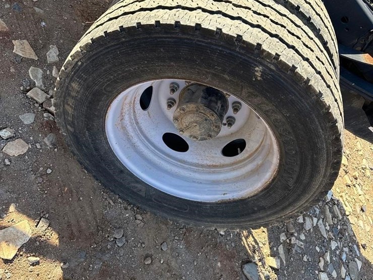 ford-f550-xl-image-24