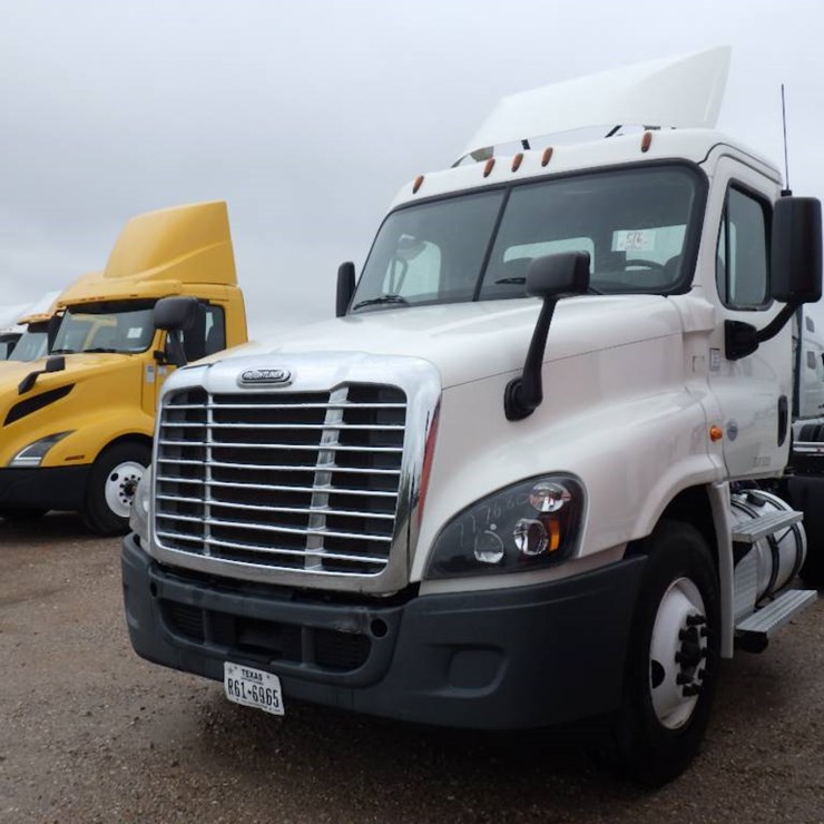 FREIGHTLINER CASCADIA 125