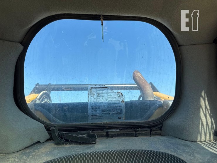 caterpillar-299d2-image-36