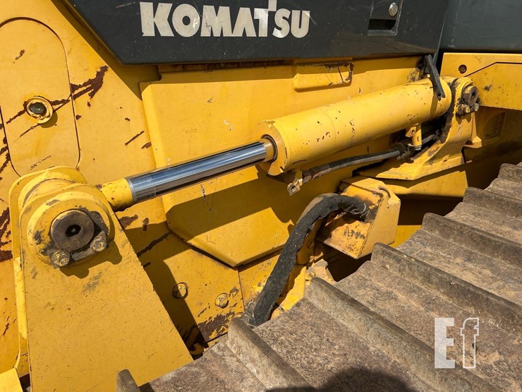 2005-komatsu-d39px-21-image-11