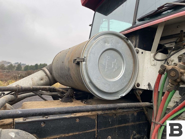 1993-freightliner-fld120-image-45