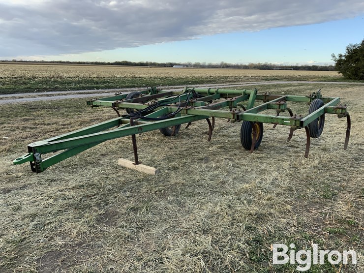 john-deere-1600-image-1