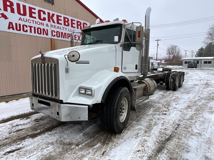 kenworth-t800-image-1