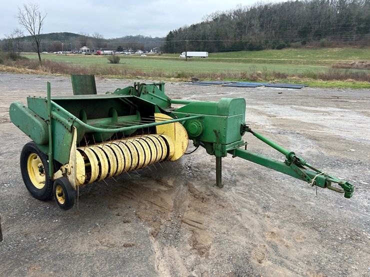 john-deere-24t-image-2