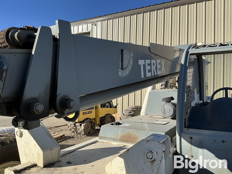2004-terex-th842-image-10