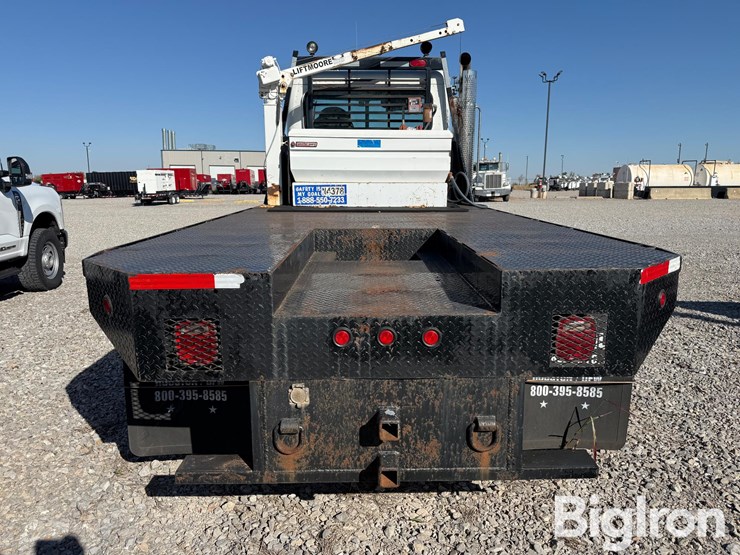 2014-peterbilt-337-image-6