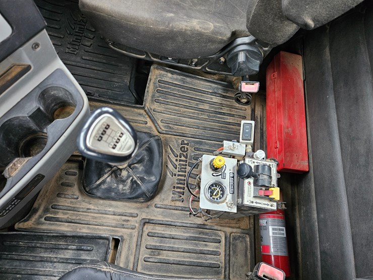 freightliner-122sd-image-92