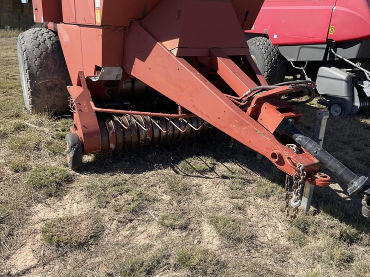 1980-hesston-4900-image-4