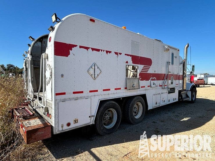 2009-kenworth-t800-image-2