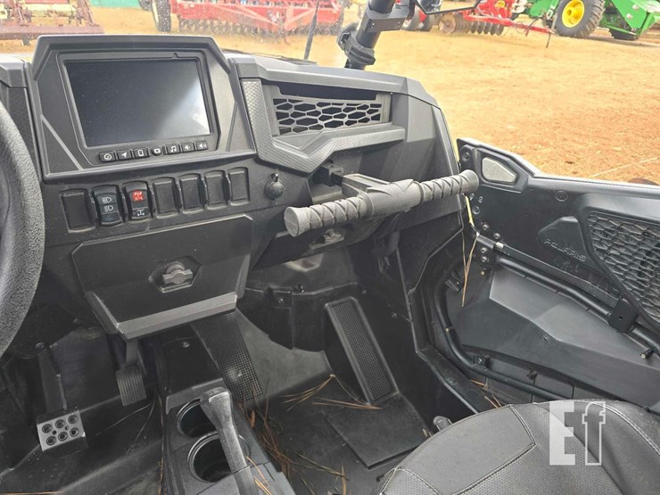 2023-polaris-ranger-1000-image-17