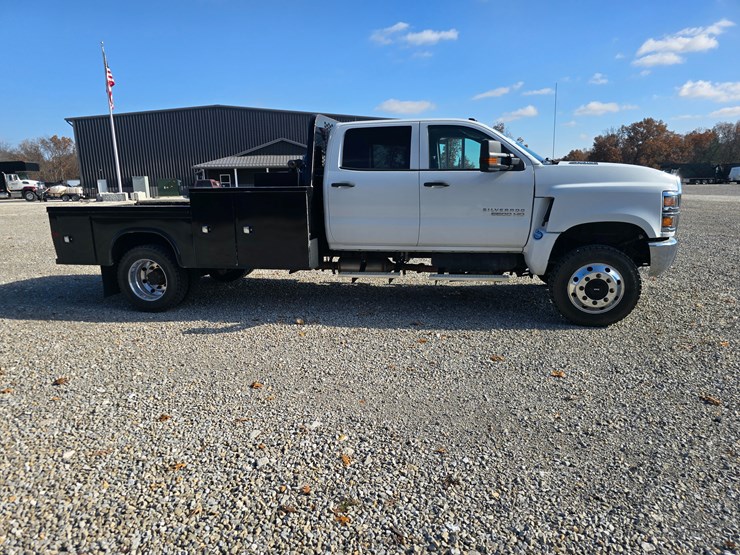 chevrolet-silverado-5500hd-image-37