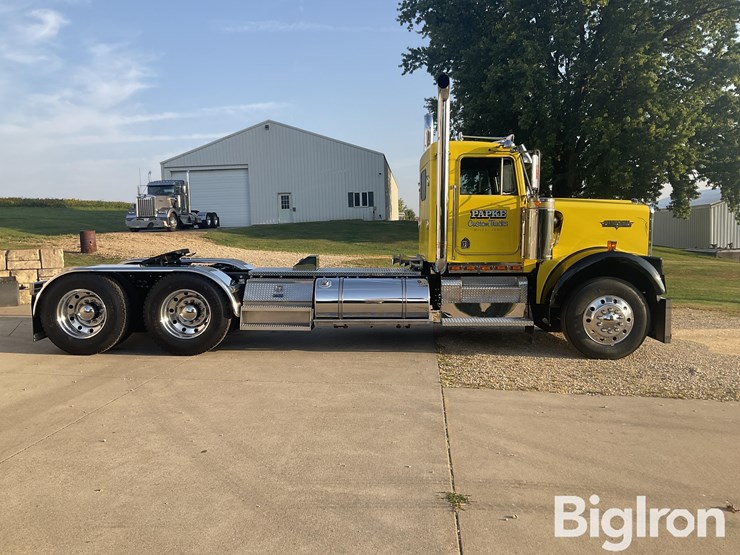 kenworth-w900-image-4