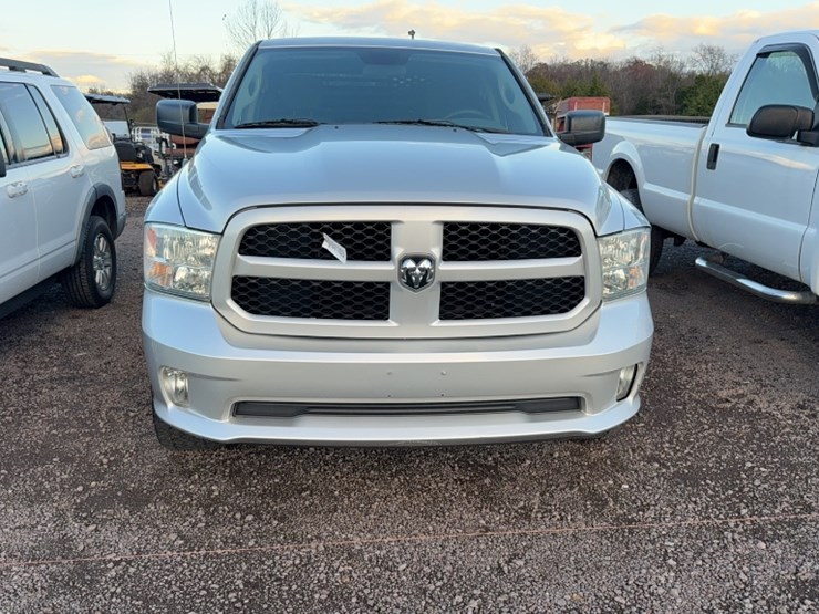 2014-dodge-1500-image-2