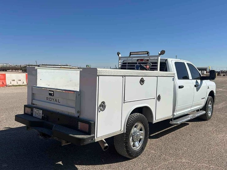 2022-dodge-ram-2500-image-3