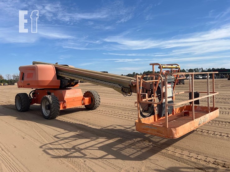 2018-jlg-600s-image-6