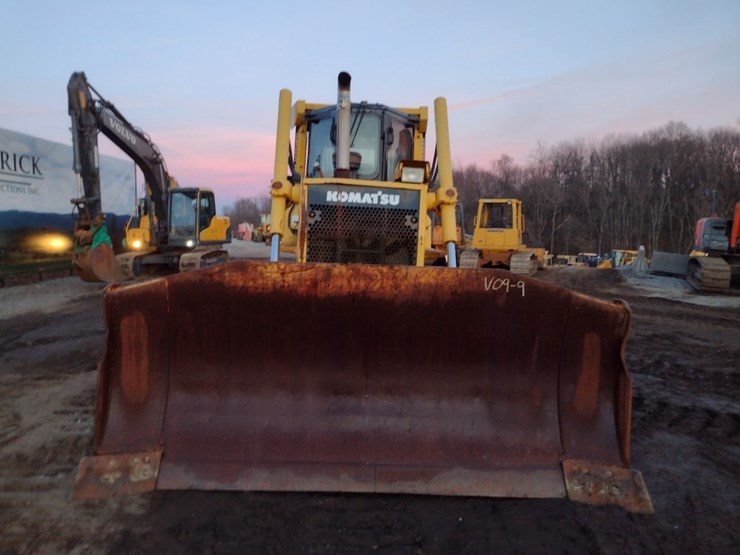 komatsu-d65ex-15-image-2