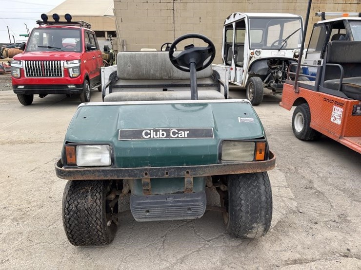 2012-club-car-turf-2-image-5