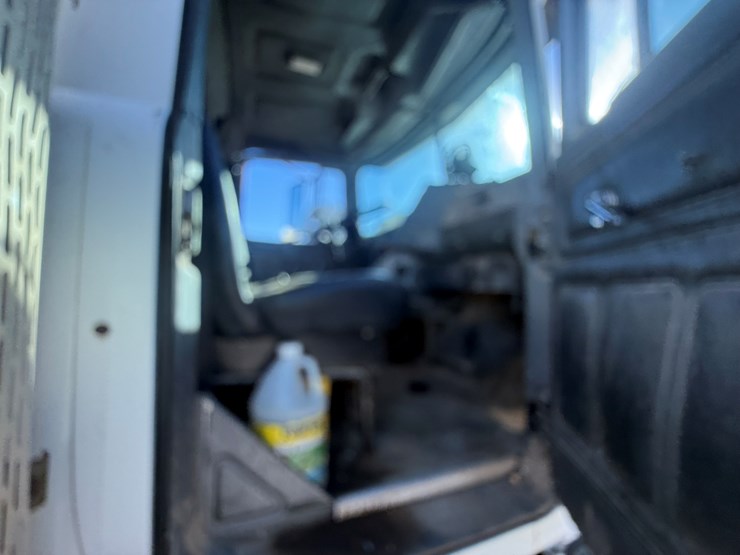 mack-r686st-image-82