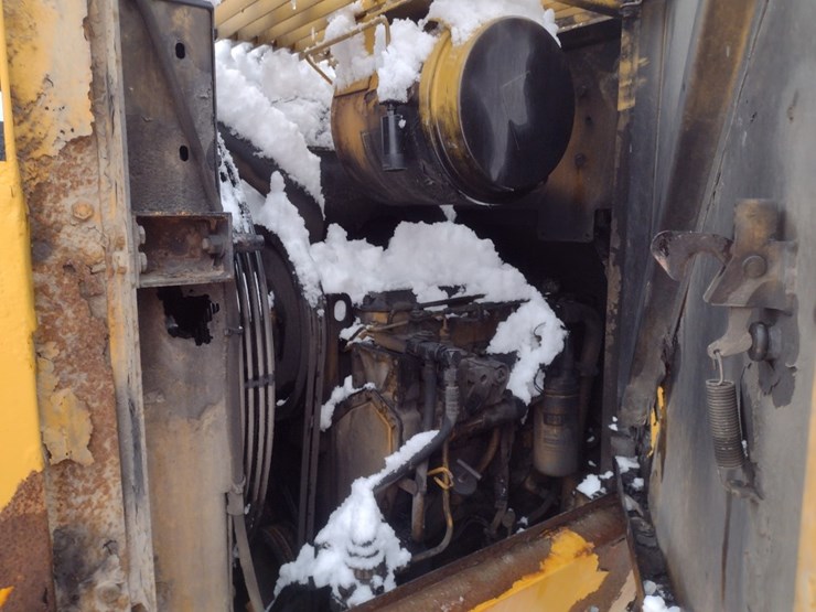 caterpillar-it24f-image-32