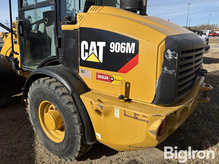 2015-caterpillar-906m-image-20