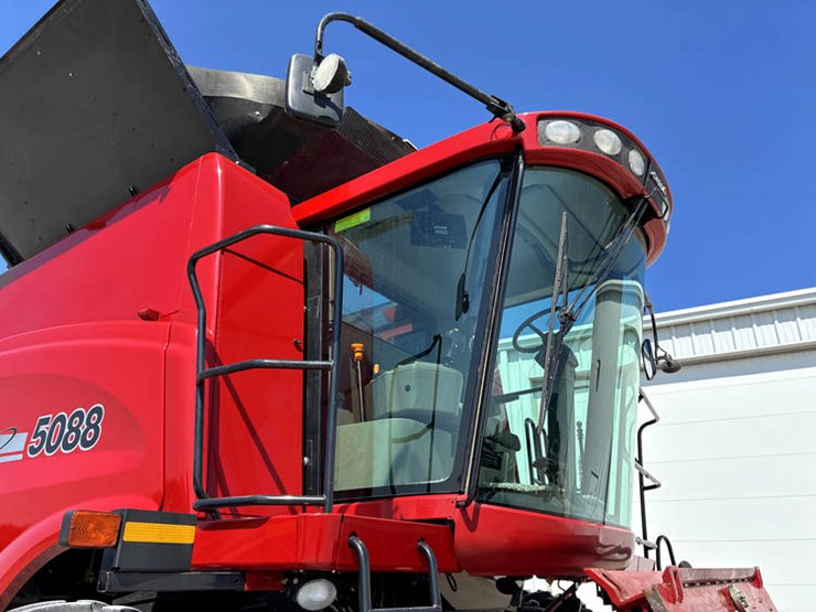 case-ih-5088-image-13