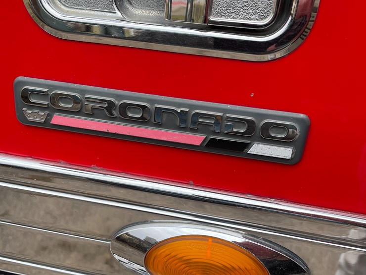 #1043-•-2009-freightliner-semi-(wi-title-in-delay)-image-93