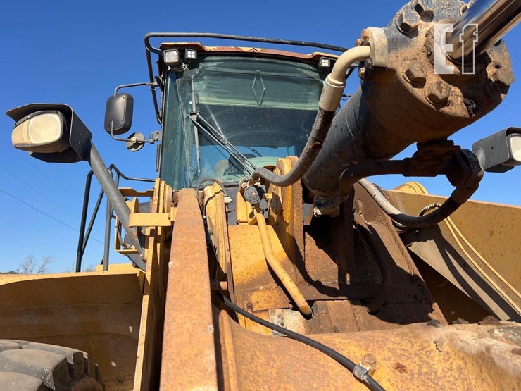 2014-caterpillar-966k-image-23