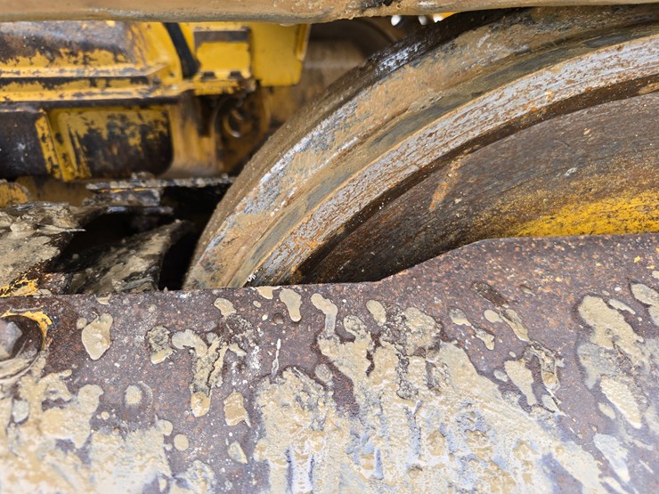 caterpillar-953d-image-70