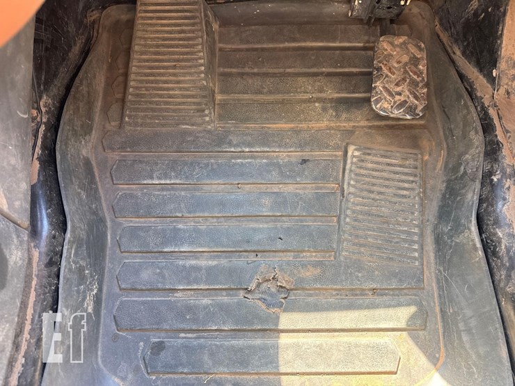 caterpillar-299d2-image-34